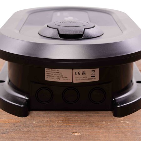 Ratio io6 Pro Laadstation Socket 3 fase 16-32A - inclusief MID Meter