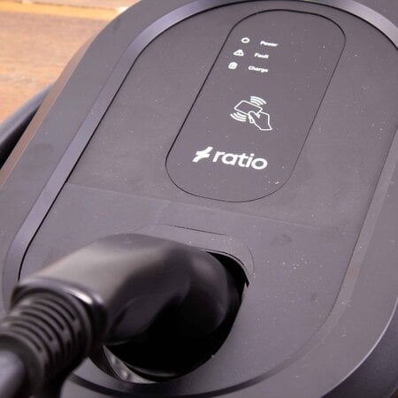 Ratio io6 Pro Laadstation 5 meter vaste laadkabel 3 fase 16-32A - inclusief MID Meter