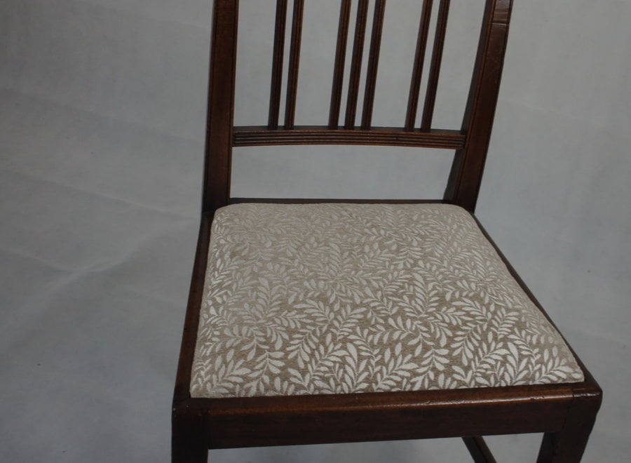 5 Mahogany chairs from the George III period - UK