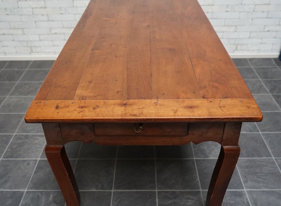 Elegante Franse mahonie tafel - 19° Eeuw - L 198/ D 82/ 75 cm - Authentics