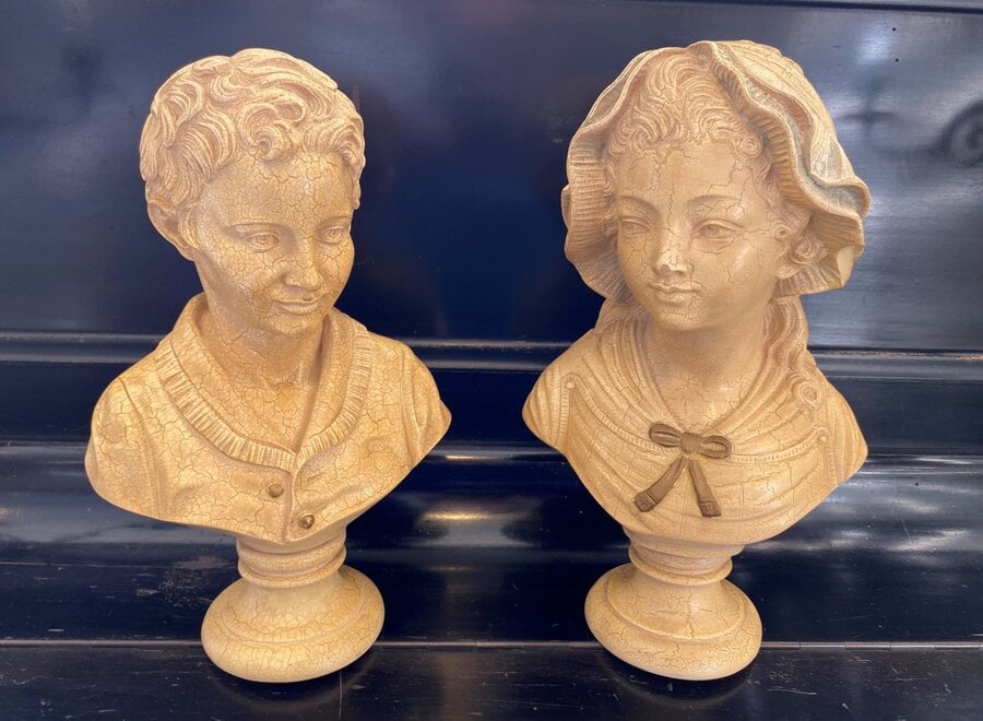 Set of 2 statues with crackle effect