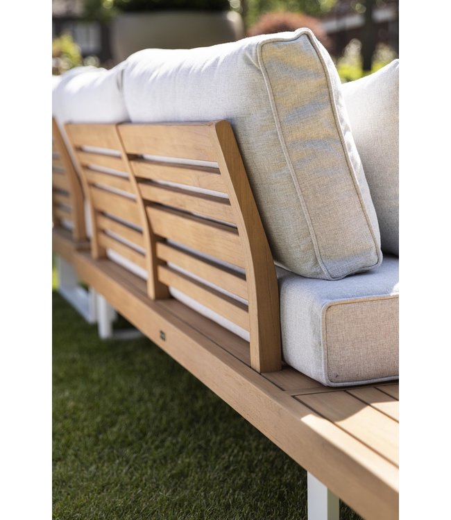 Guiño Calma luxe platform lounge set in aluminium met teakhout