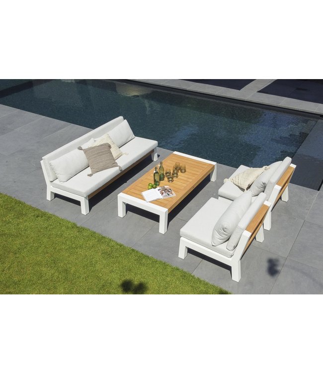 Guiño Guino Ensemble Bellevue LOUNGE comprenant 1 canapé et 2 chaises et table à hauteur de salon