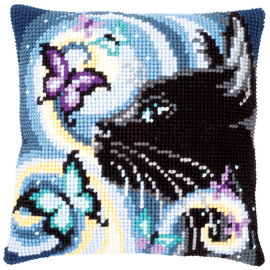 Kruissteekkussen, 40x40, Poes met vlinders