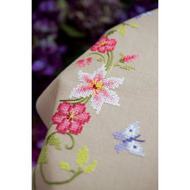 Tafelkleed kit Roze bloemen met vlinders