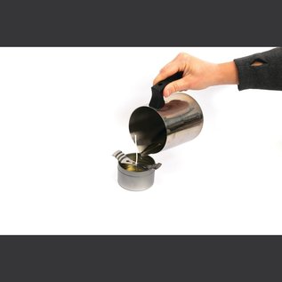 SET MET GEREEDSCHAP VOOR HET MAKEN VAN KAARSEN