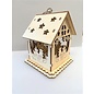 Huis met LED lampje om op te hangen van hout beige, (B/H/D) 9x11x5cm