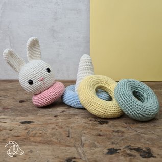 HardiCraft DIY Haakpakket - Stapelkonijn