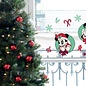 Raamsticker twee Mickeys en kerstboomkransen