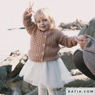 Katia Boek Concept by Katia Organic Wool : 8 patronen Vrouw-Baby