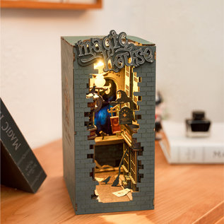 DIY Boekensteun Magic House, 11x18x24cm