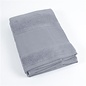 Badhanddoek  kleur 012  met Aïda borduurrand 70x140cm