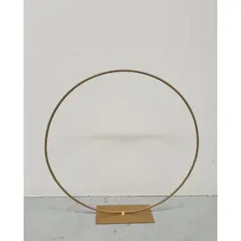 Metalen draadvorm ring op voet goud 40cm