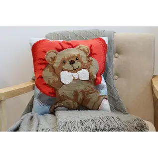 Kussen: 40x40 cm: Borduurpakket met halve steek: "Ted"