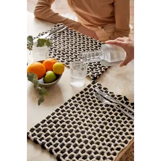 DMC set - Monochrome placemats