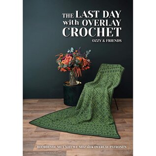 Boek The last day with overlay crochet