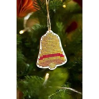 Klaar om te borduren: kerstbelversieringen