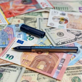 Schneider: Papiergeld-controlestift