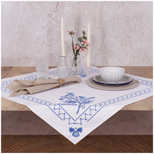 Borduurpakket voor een tafelkleed met kruissteekmotief - Blauw bloemenpatroon - 80 x 80 cm -