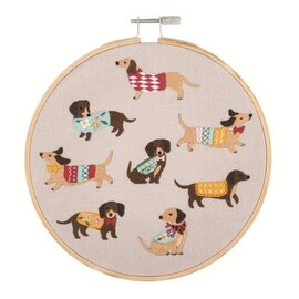 Borduurpakket: met houten borduurring van 15 cm: "Honden"
