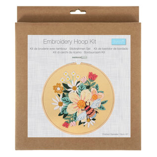 Borduurpakket met houten borduurring: 15 cm diameter: Bij