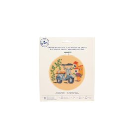 3 borduurpakketten – De blauwe Vespa
