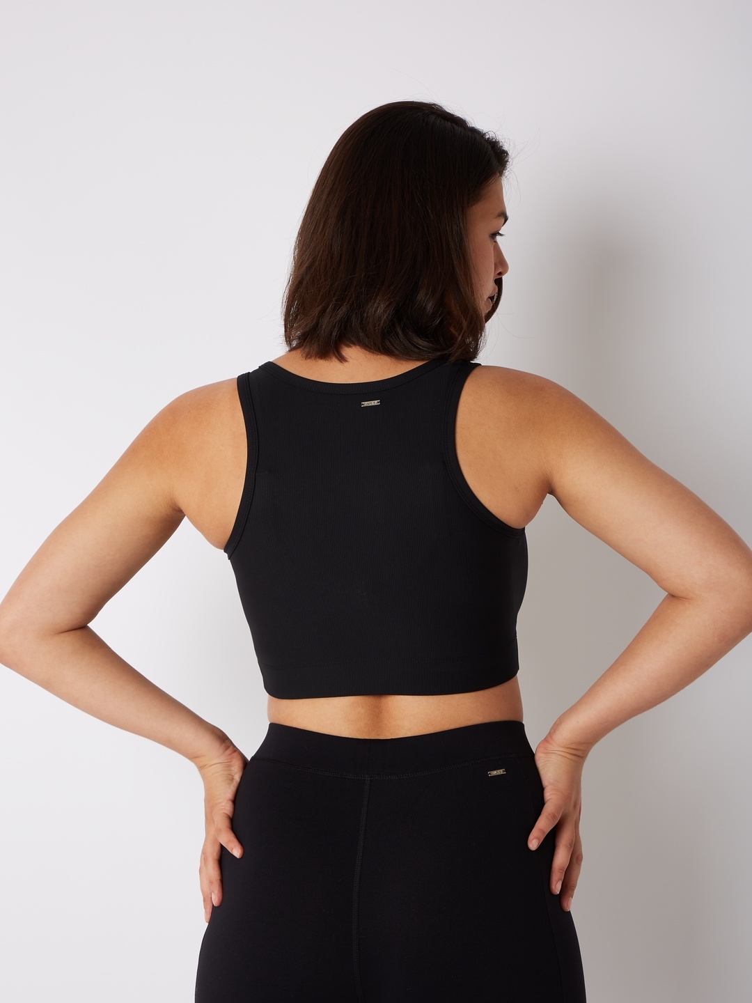 BANLIEUE RIBBED SPORTY CROP TOP BLACK Clan de Banlieue