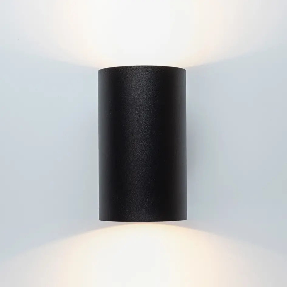 Moderne wandlamp zwart met gouden binnenkant - Meg