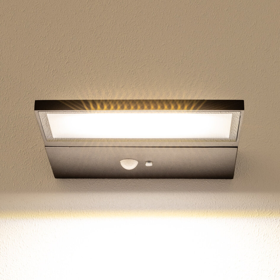 Klapbare solar wandlamp met sensor Arietta