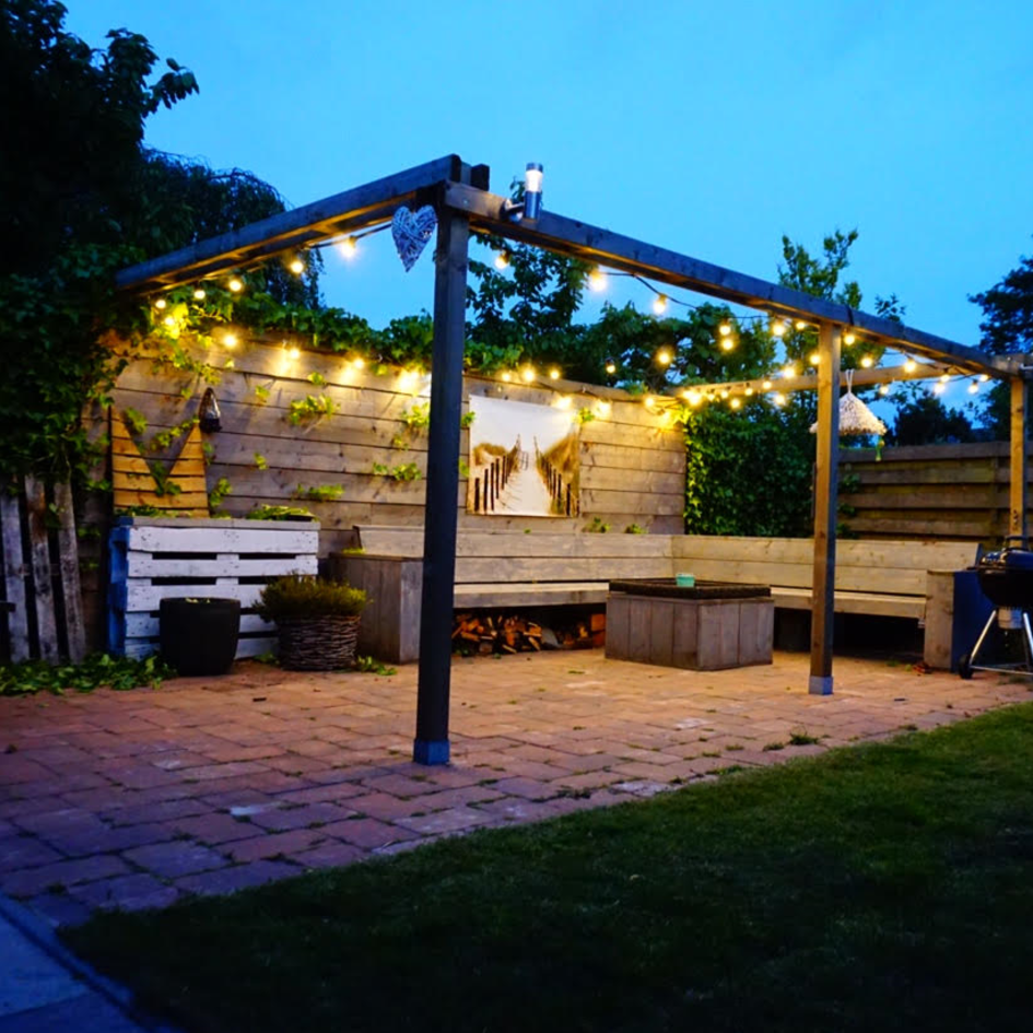 Prikkabel set met lampen met 0,7 watt LEDs op korte stokjes