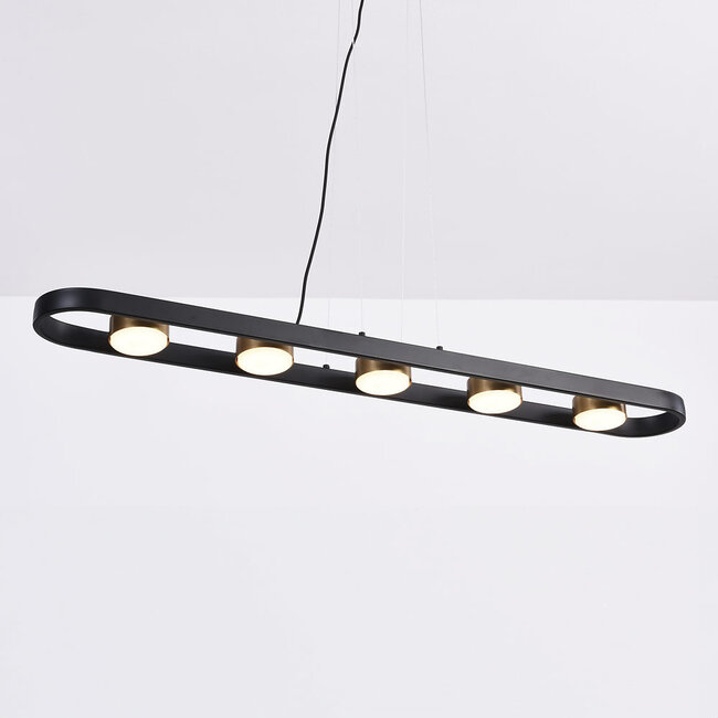 Zwarte hanglamp Sesto met gouden details