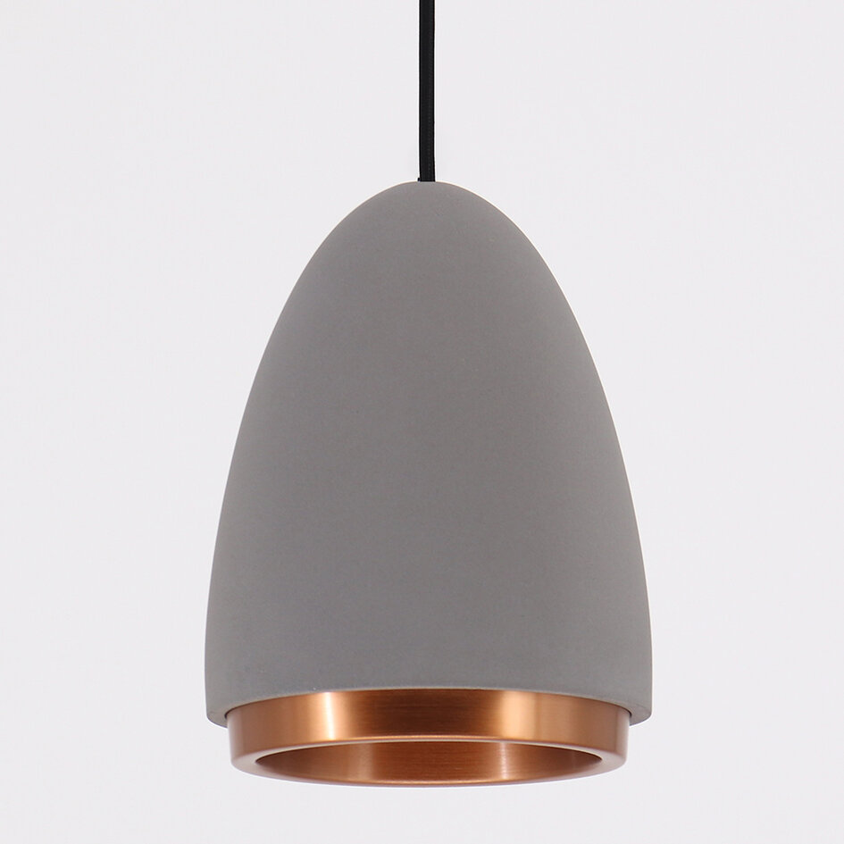 Moderne hanglamp met koperen details - Feis