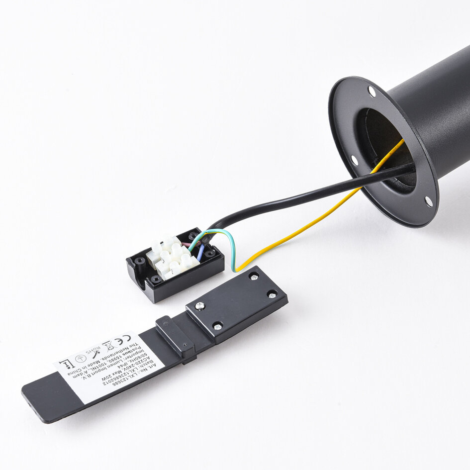 Moderne buitenlamp Bruno zwart met sensor, 80 cm