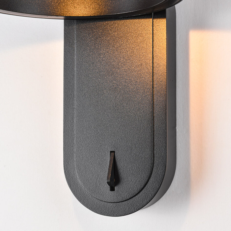 Zwarte wandlamp met draaibare ring - Starla