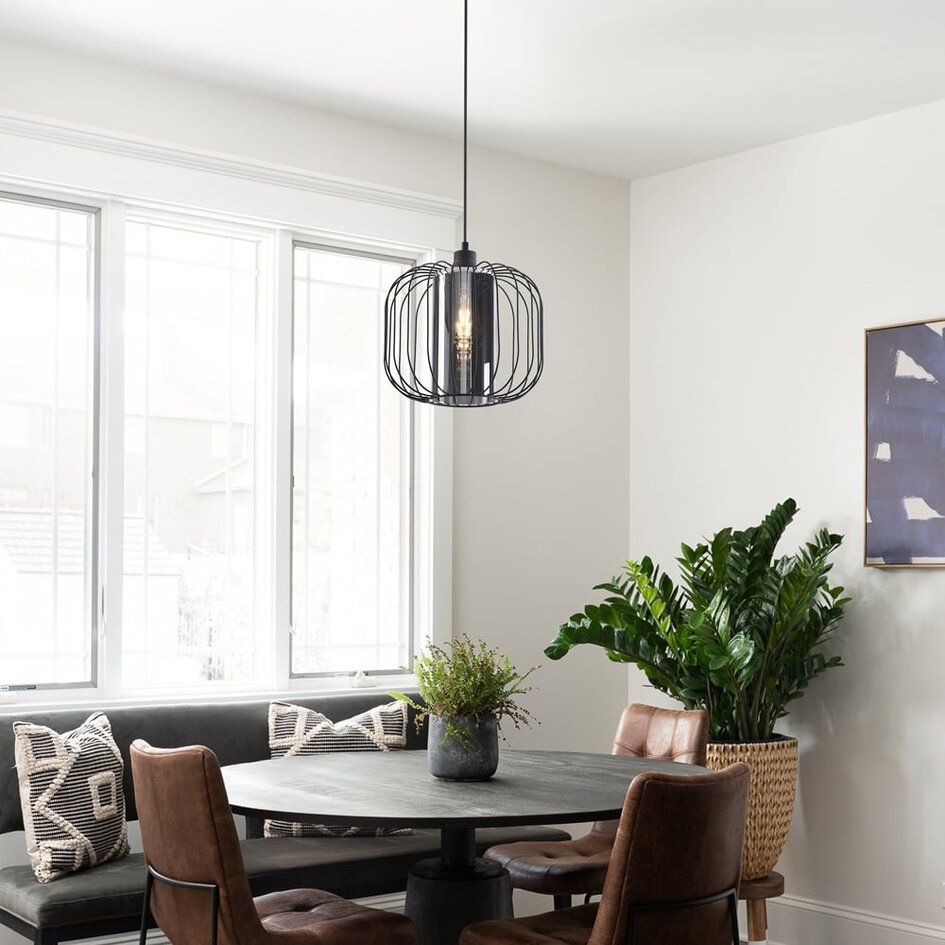 Zwarte hanglamp Dila met rookglas