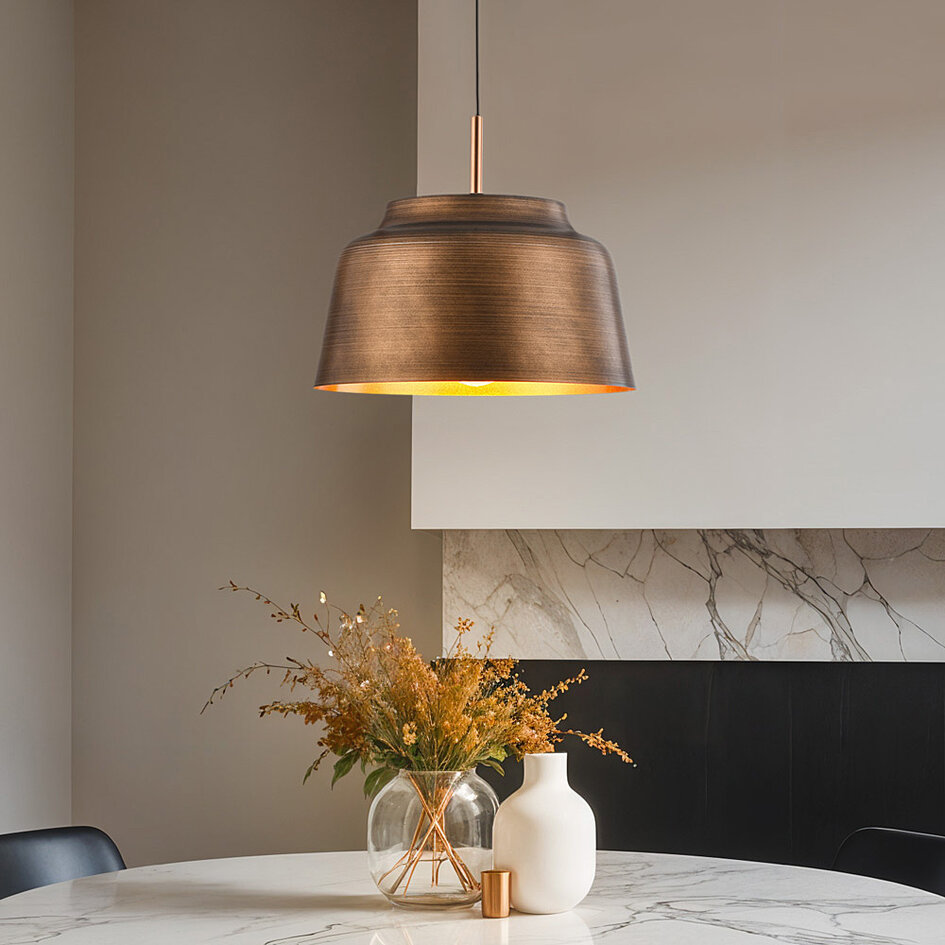 Moderne hanglamp zwart met goudkleurige binnenzijde – New York