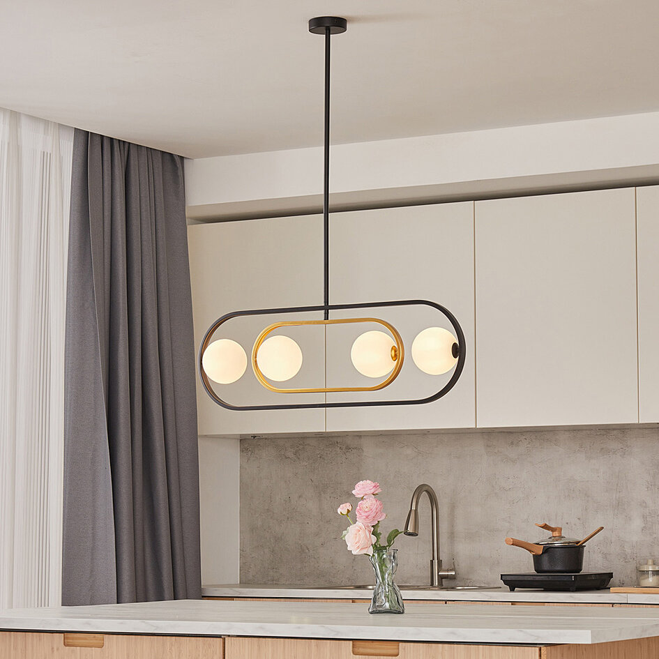 4-lichts design hanglamp Gaio - zwart en goud met melkwit glas