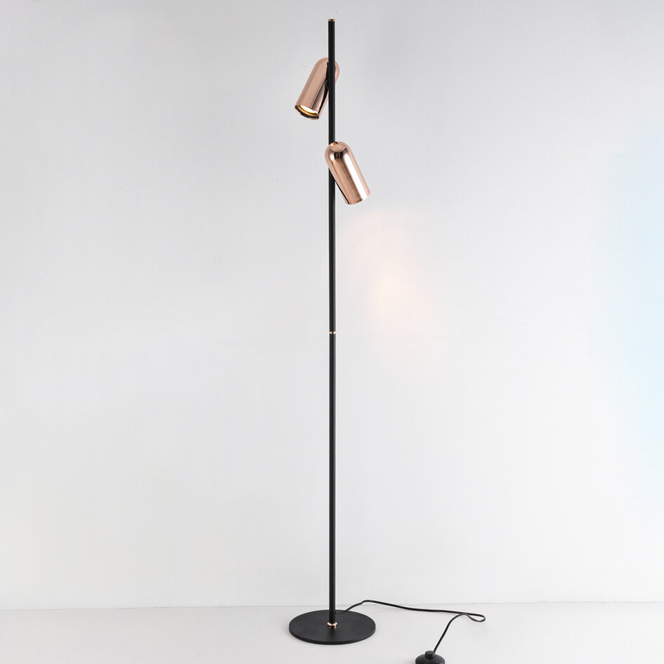 Zwarte vloerlamp Kisho met 2 spots - gouden details