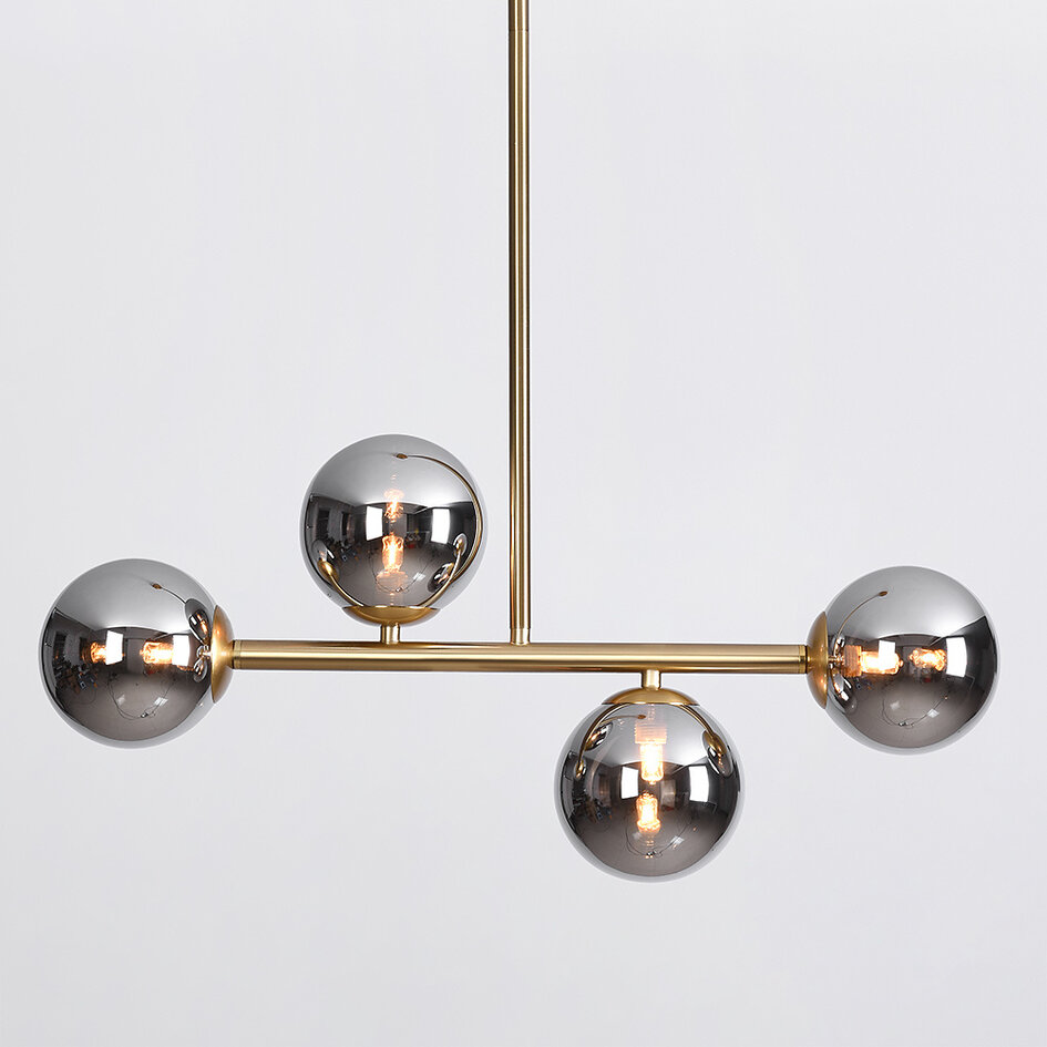 Hanglamp Asun met gouden frame en smoke glazen bollen met spiegeleffect