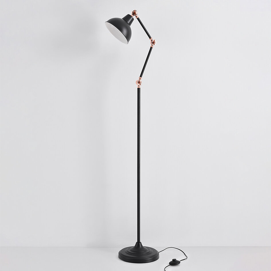 Kantelbare staande lamp Kyle - zwart