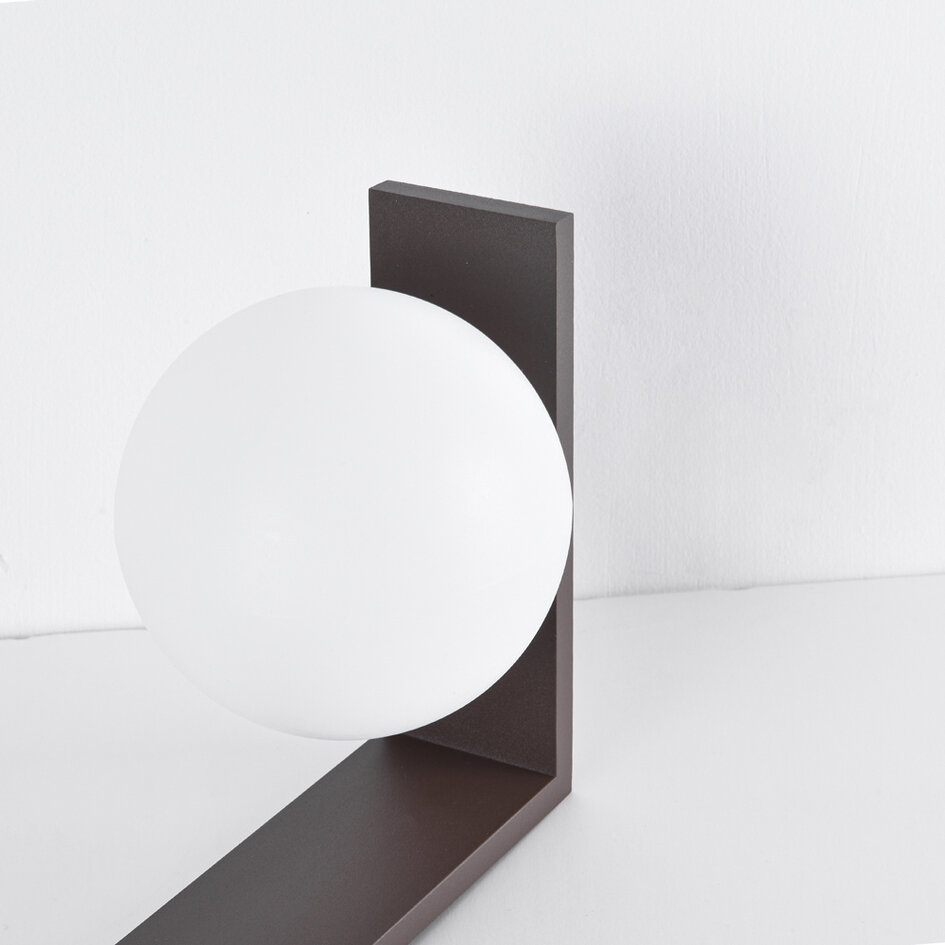 Staande buitenlamp bruin met melkwitte polycarbonaat kap - Mesia