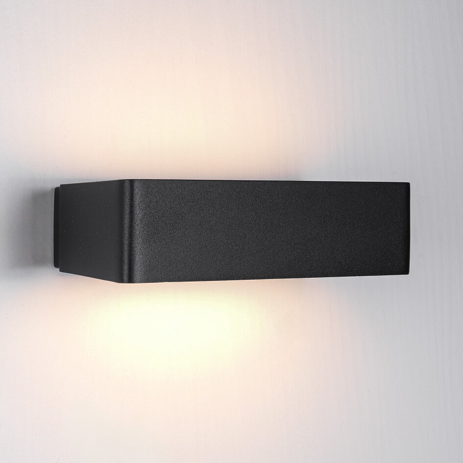 Zwarte wandlamp voor buiten Midas