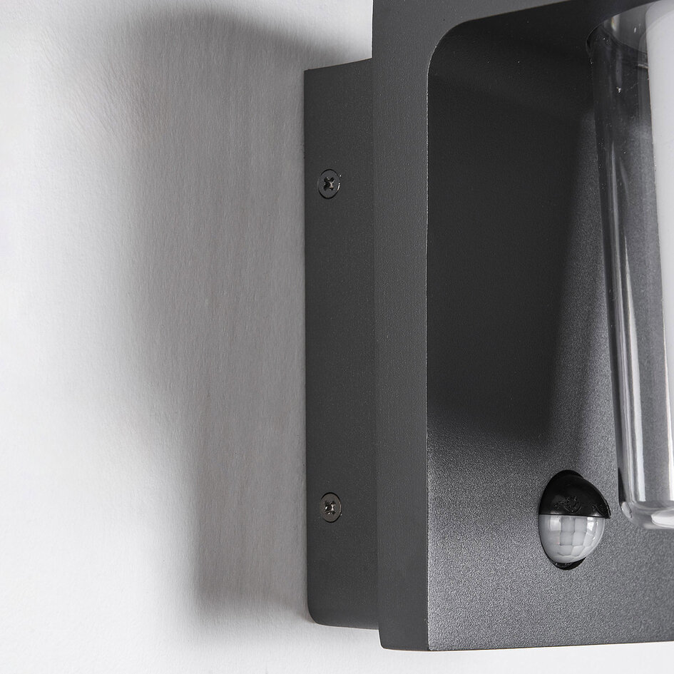 Donker grijze wandlamp voor buiten met sensor - Lio