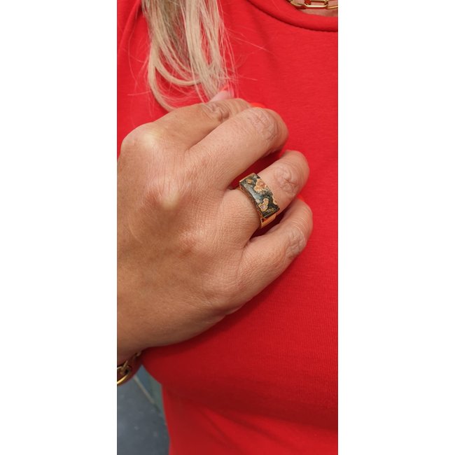 Kosmic Kaya Ring Red Leopard  - Goudkleurig