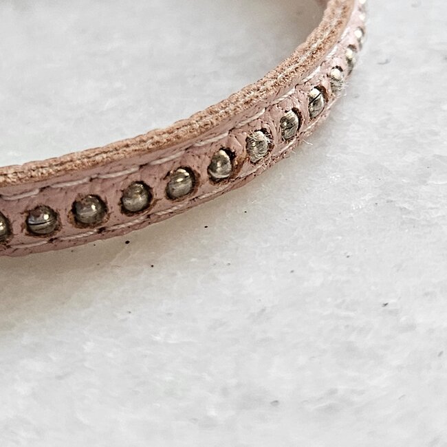 Leren Armband met Studs Licht Roze Trendy