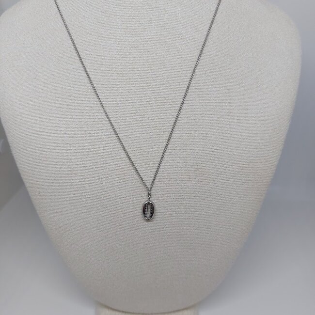 Fijne ketting met schelp