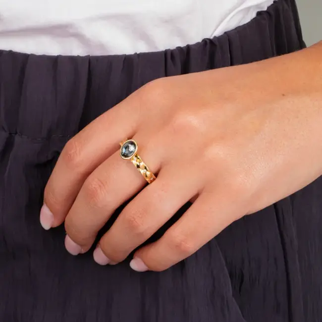 Twisted Misty CZ - Crystal