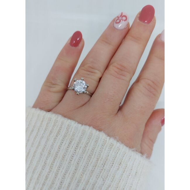 Fijne ring met grote zirkonia - Zilver