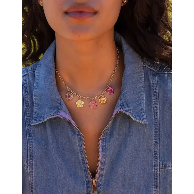 Island ketting met bloemen bedels