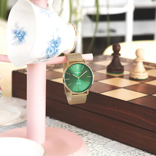 Groene dameshorloge met fijne mesh band  - Goudkleurig